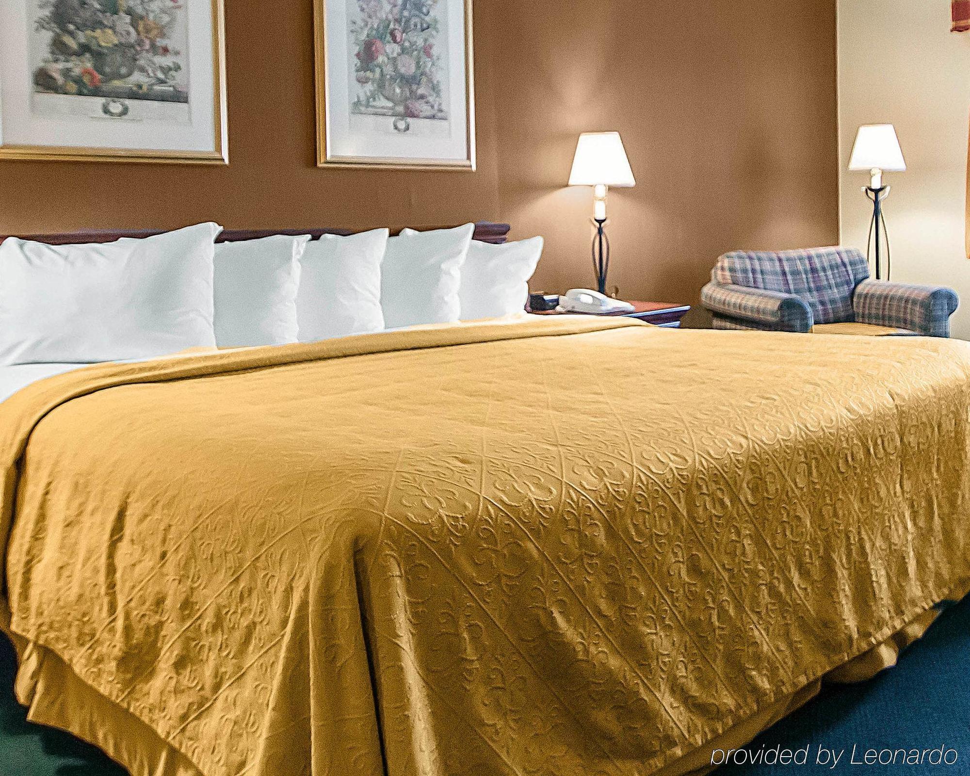 Quality Inn Cromwell - Middletown Bagian luar foto